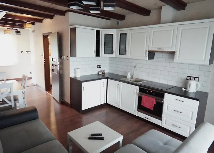 Lesny Zakatek 公寓 *